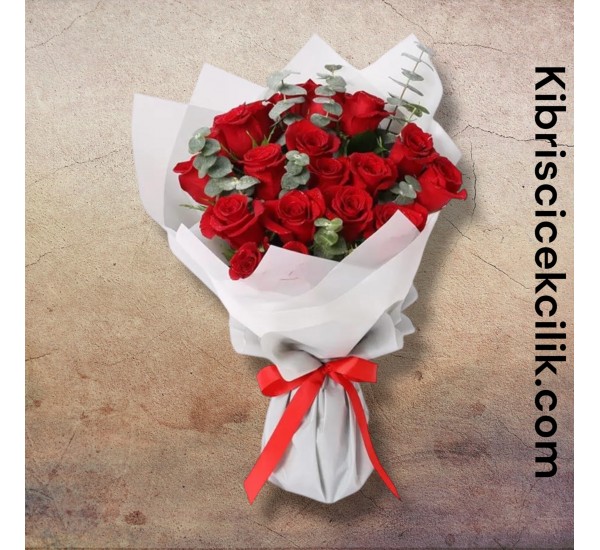 21 Kırmızı Gül Buketi 21 Kırmızı Gül Buketi
