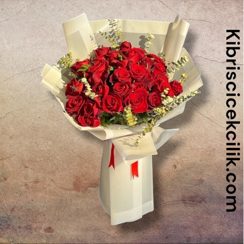 30 Kırmızı Gül Buketi