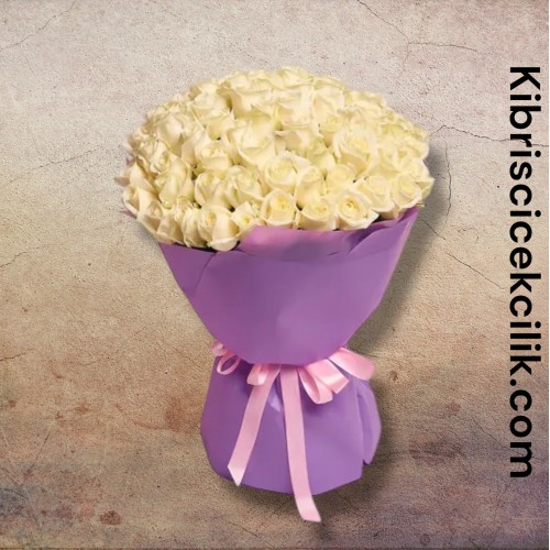 71 Beyaz Gül Buketi