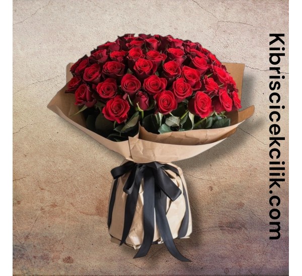 81 Kırmızı Gül Buketi 81 Kırmızı Gül Buketi