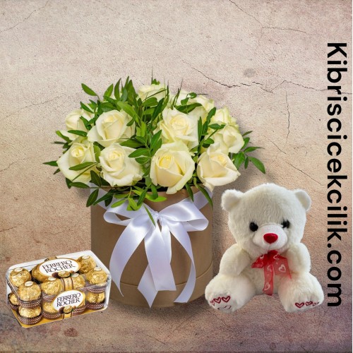 Kutuda 17 Beyaz Gül Ayıcık 16'lı Ferrero Çikolata