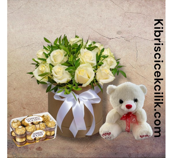 Kutuda 17 Beyaz Gül Ayıcık 16'lı Ferrero Çikolata Kutuda 17 Beyaz Gül Ayıcık 16'lı Ferrero Çikolata
