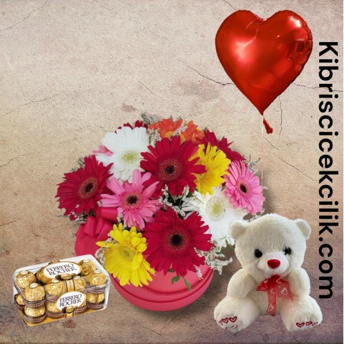 Kutuda Gerbera Ayıcık 16'lı Ferrero Çikolata Kalp Helyum Balon