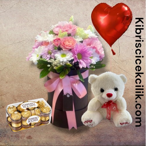 Kutuda Karışık Çiçek Ayıcık 16'lı Ferrero Çikolata Kalp Helyum Balon