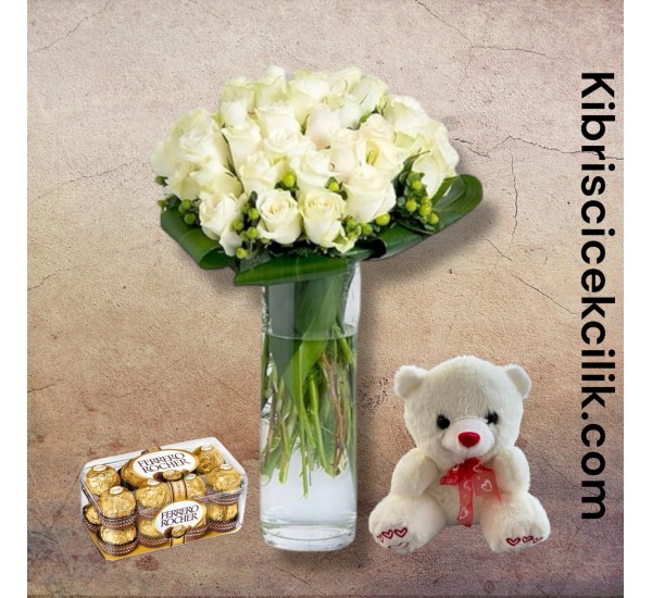 Vazoda 29 Beyaz Gül Ayıcık 16'lı Ferrero Çikolata Vazoda 29 Beyaz Gül Ayıcık 16'lı Ferrero Çikolata