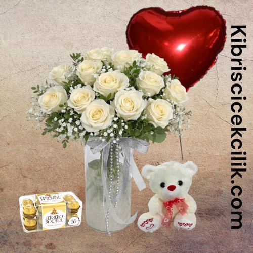 Vazoda 23 Beyaz Gül Ayıcık 16'lı Ferrero Çikolata Kalp Helyum Balon Vazoda 23 Beyaz Gül Ayıcık 16'lı Ferrero Çikolata Kalp Helyum Balon